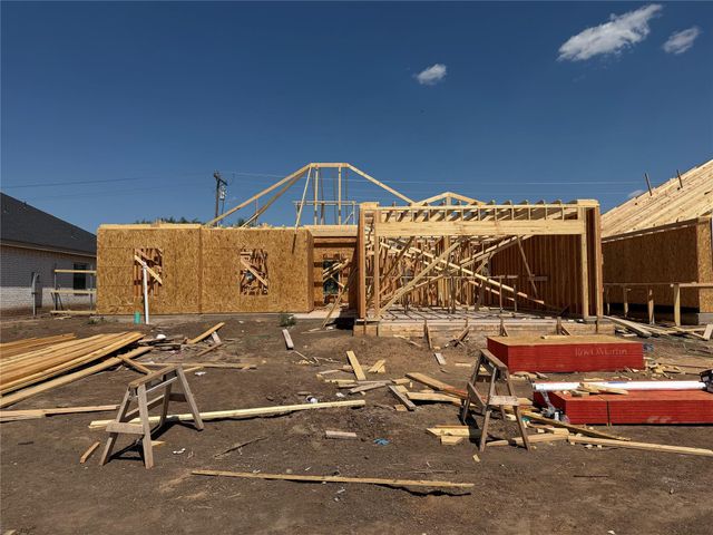 7585 Wildflower Way — Carriage Hills