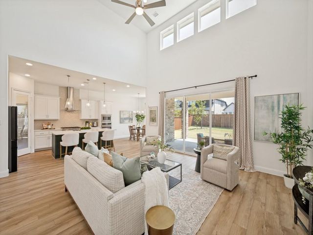 2722 Burnely Ct — Cambridge Crossing PH3
