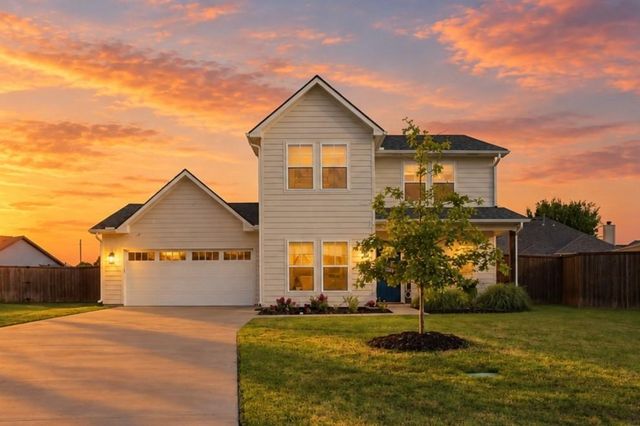 403 Sonoma Ct — Magnolia Villiage