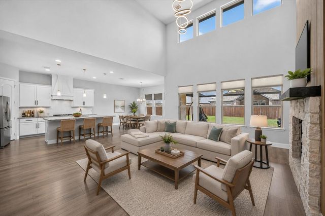 112 Big Bend Dr — Park Trls Ph 4
