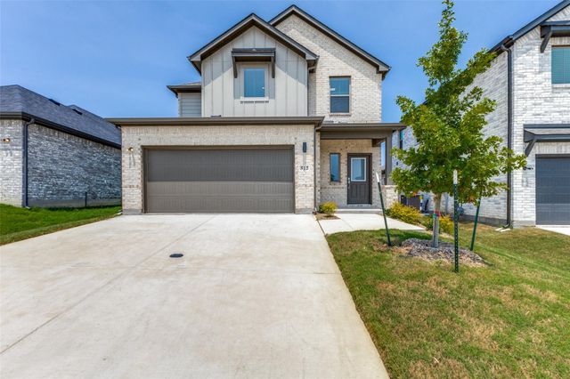 512 Green Grass — EASTRIDGE PHASE 4 (