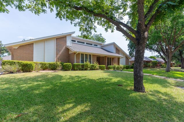 1809 Lytle Shores Dr — Lytle Shores West