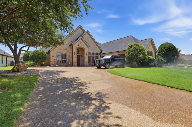 2606 Waters Edge Dr — Harbor Lakes Ph 2