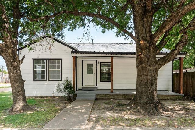 2203 Wesley St — Orig Town Of Greenville