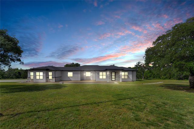 1050 Kingsley Ct — Eagles Bluff Ph 4