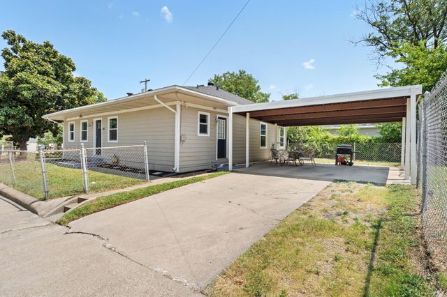 3305 King St — Orig Town Of Greenville