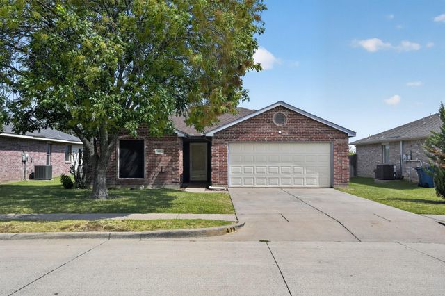 419 Murphy Rd — Hampton Place Burleson
