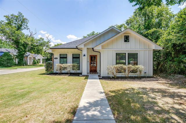 114 Tuggle St — Town - Waxahachie