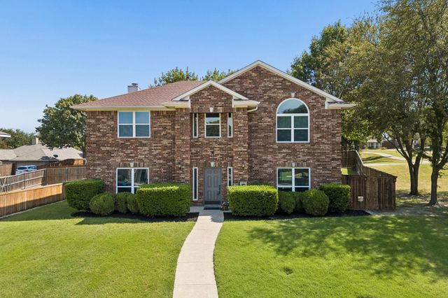 505 Big Oak Ct — Caruth Lake Ph 4