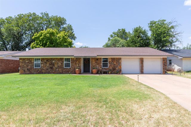 1626 Marsalis Dr — Richland Acres