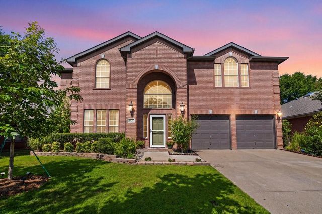 1328 Carriage Ln — Carriage Gate Add