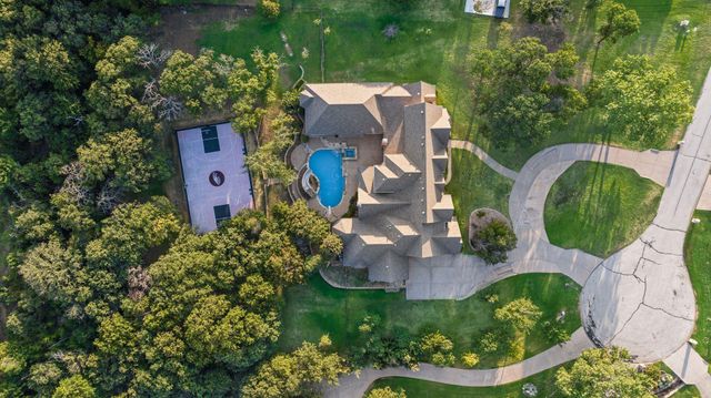 685 Knob Hill Ct — Estates Of Pilot Knob Ph 1