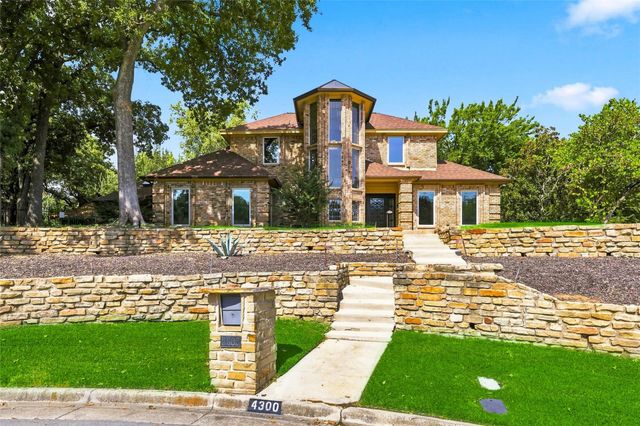 4300 Eaton Cir — Woodland Hills Colleyville