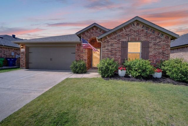 2434 Hankinson Ln — Woodcreek Ph 6b