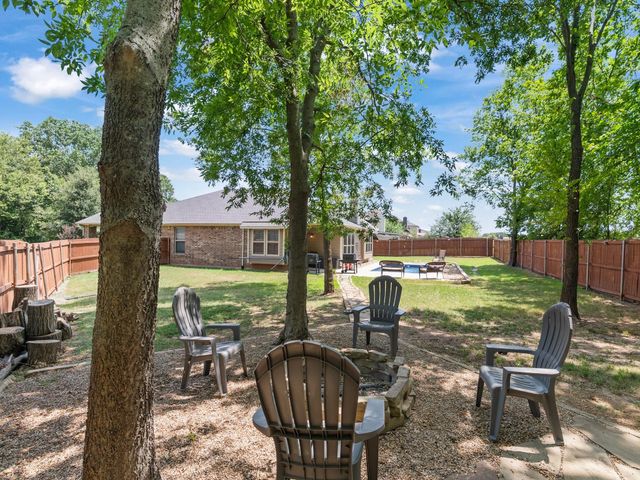 1700 Fairway Dr — Diamond Tee Estates