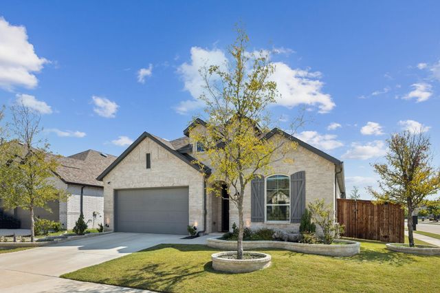 1918 Rhea Ct — Glen Crossing