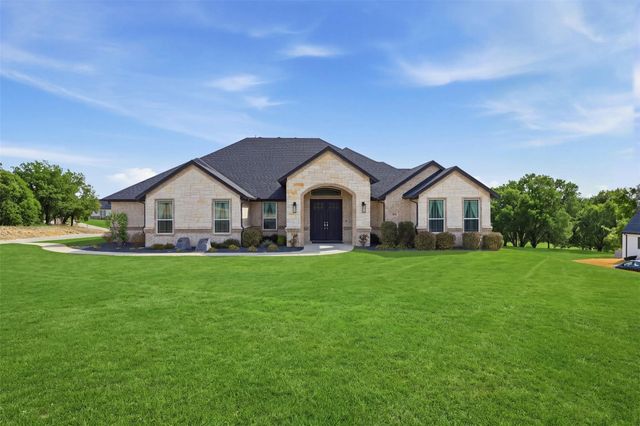 3036 Deer Ct — The Preserve On Ash