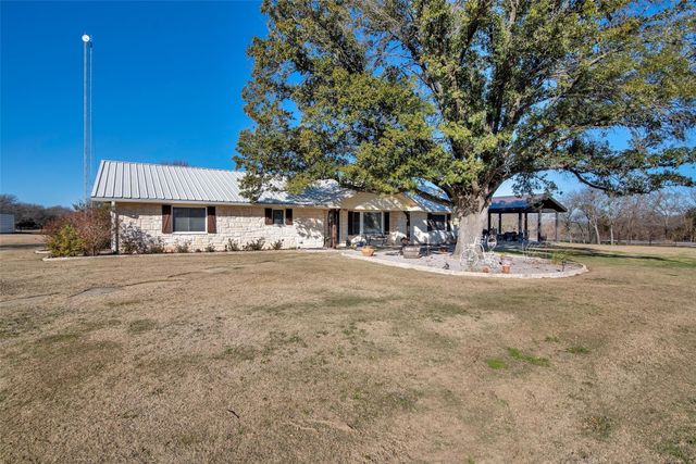 1575 Terry Ln — Lessly James