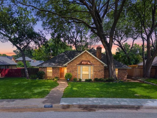 342 Hillcroft Dr — Whispering Hills 03 Rev