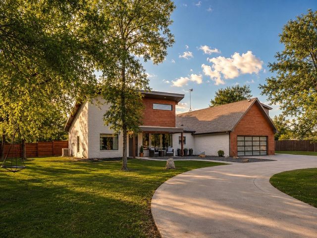 104 Windsong Ct — Southwinds II