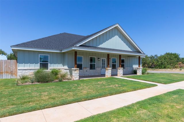 3802 National Dr — National Golf Add