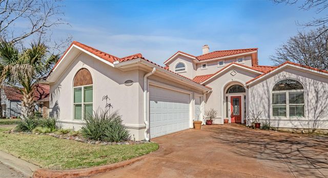 3010 Lakeside Dr — Lakeside Village #3