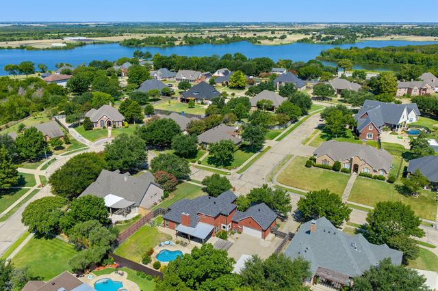 1907 Clearview Dr — Lakeview Estates Sec 5
