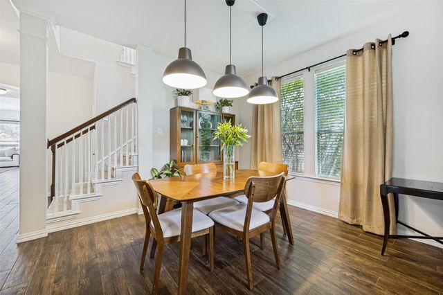 310 Conroe Cir — Magnolia Add Ph B