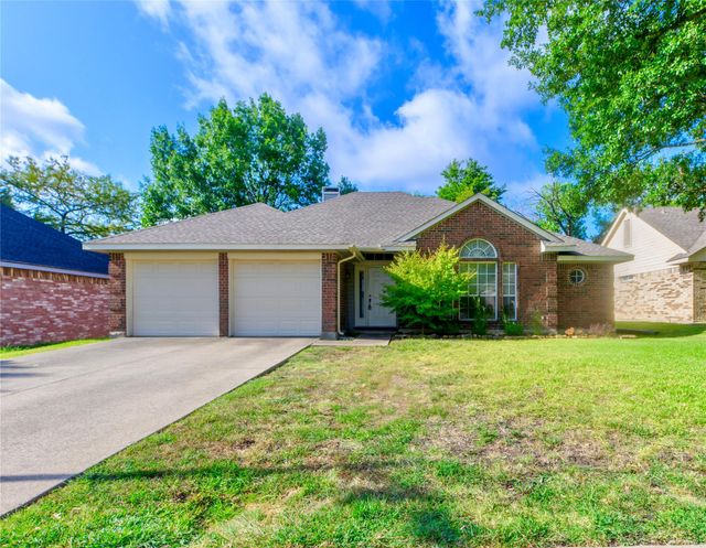 157 Summerhill Dr — WINDMILL RIDGE EST
