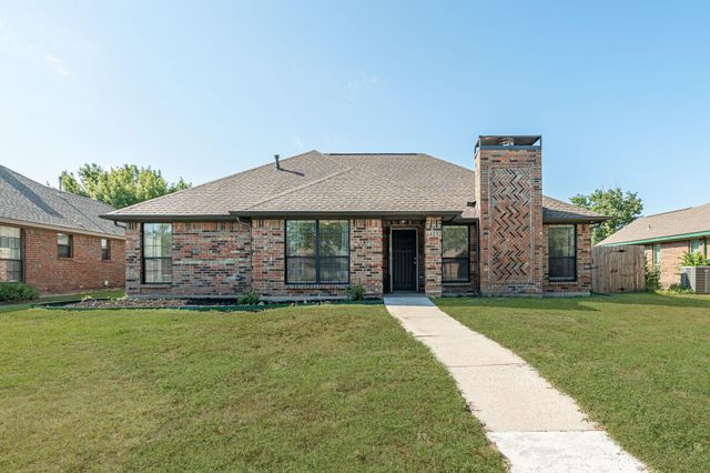 409 W Jefferson St — Rustic Oaks Ph One
