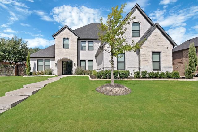 1301 Clipston Dr — Saddle Creek Ph One