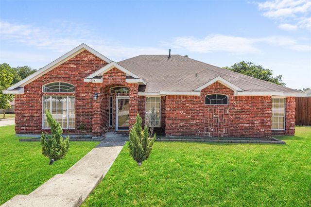 1064 The Meadows Pkwy — Southpointe