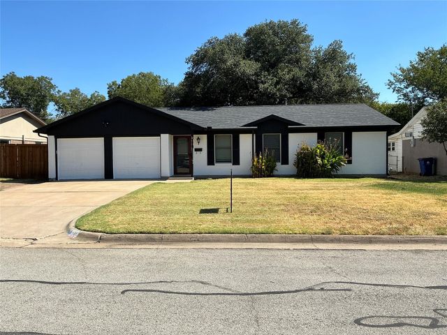 136 Jill Ann Dr — Southwest Village