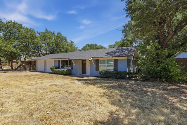 110 Oak Ridge Ter — Country Club Heights