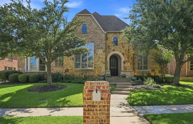 901 Sandy Trl — Hidden Lakes - The Retreat