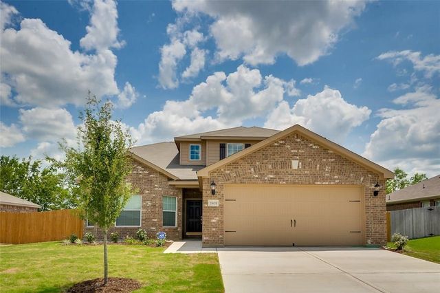 215 SILVERLEAF Dr — Cypress Bend #2