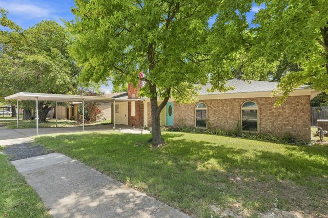 6800 Echo Hill Dr — Echo Hills Add
