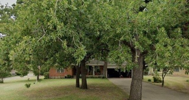 1331 Yates Dr — Yates Add