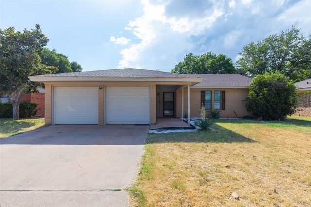 2250 Shere Lynne Dr — Castlewood Estates