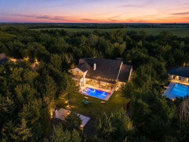 371 S Ring Rd — Ranch Hidden Crk