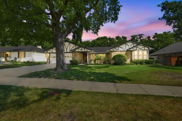 2310 Louise Ln — Preston Hollow