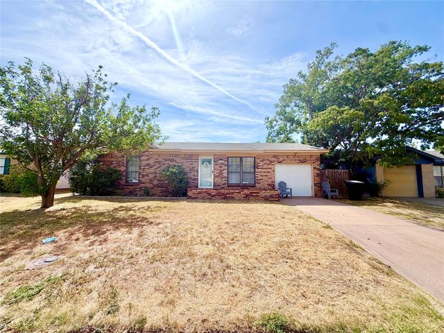 3742 Trinity Ln — Lytle Shores South