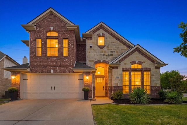 15200 Mallard Creek St — Seventeen Lakes