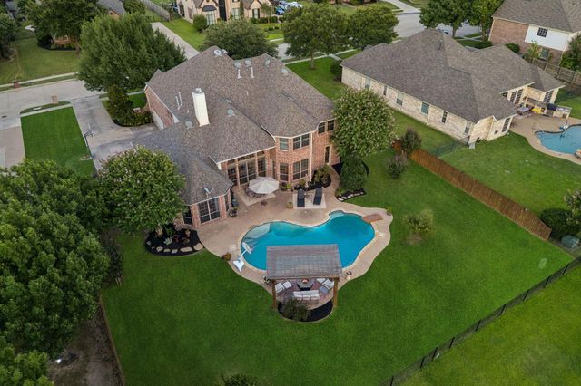 1308 Shropshire Ct — Overton Ridge Add