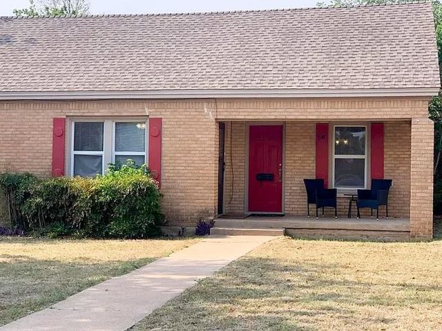 618 College Dr — Abilene Heights