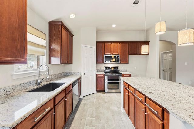 937 Behrens Ct — Mesa Vista Add