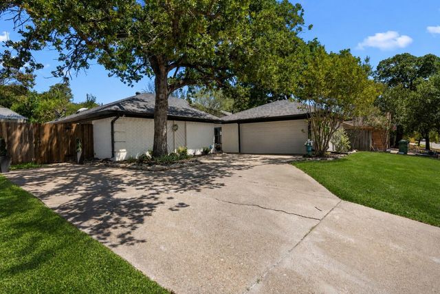 7300 Timberlane Dr — CRESTWOOD ESTATES ADDITION