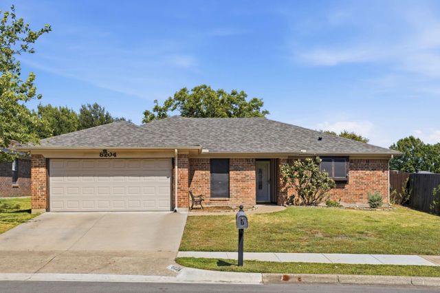 8204 Lara Ln — Foster Village Add