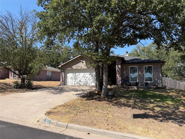 321 Pecos Dr — Fox Hollow II