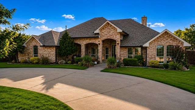 1055 The Meadows Pkwy — Meadowhill